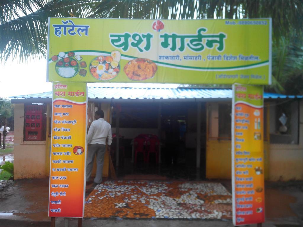 Yash Garden Residency Hotel Ganpatipule Kültér fotó