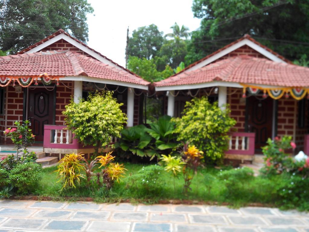 Yash Garden Residency Hotel Ganpatipule Kültér fotó