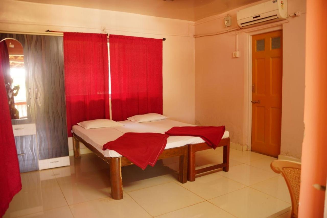 Yash Garden Residency Hotel Ganpatipule Kültér fotó